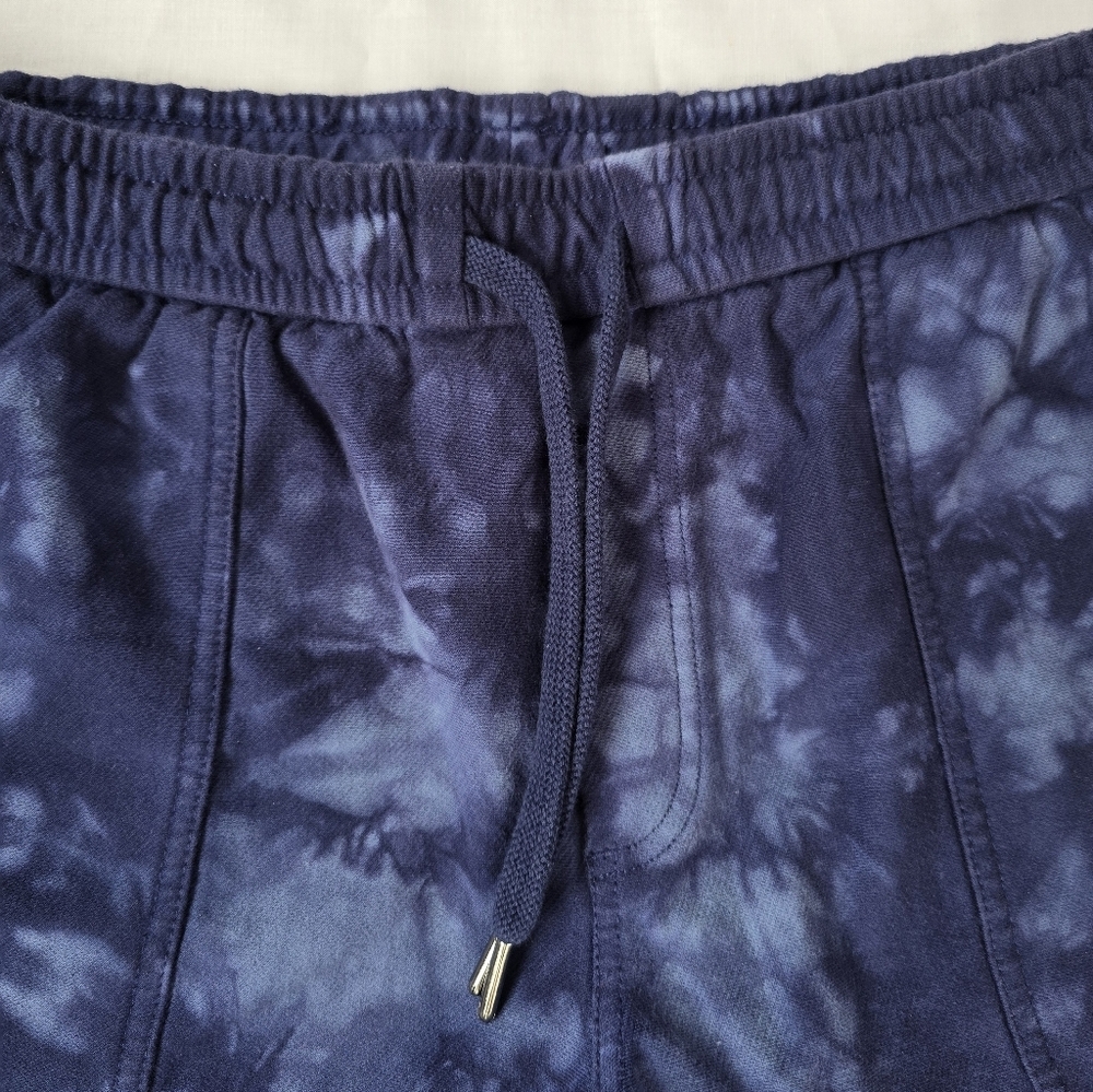 Athleta▪️ Farrallon Tie-Dye Cotton Athletic Shorts - Picture 6 of 9